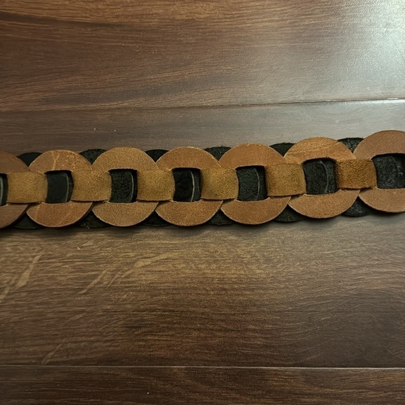 UNIQUE Leather Chain Belt size Small 28-32 - Picture 4 of 11